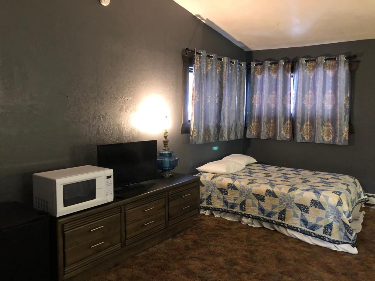 The Golden Bear Motel 托克 外观 照片
