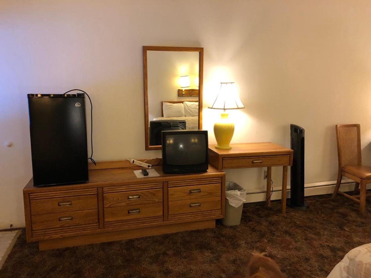 The Golden Bear Motel 托克 外观 照片